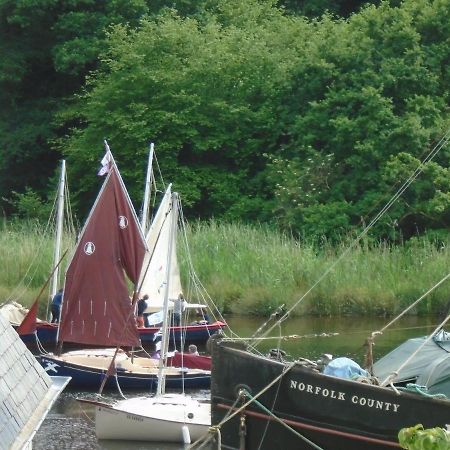 Crew Quarters Port Launay 沙托兰 外观 照片